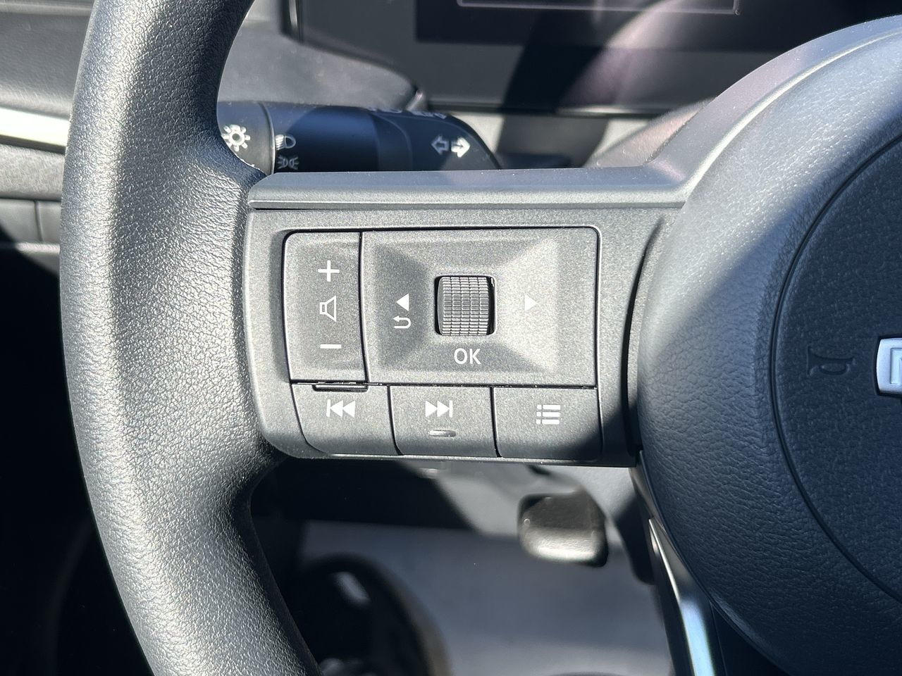 2025 Nissan Kicks in North Vancouver, British Columbia