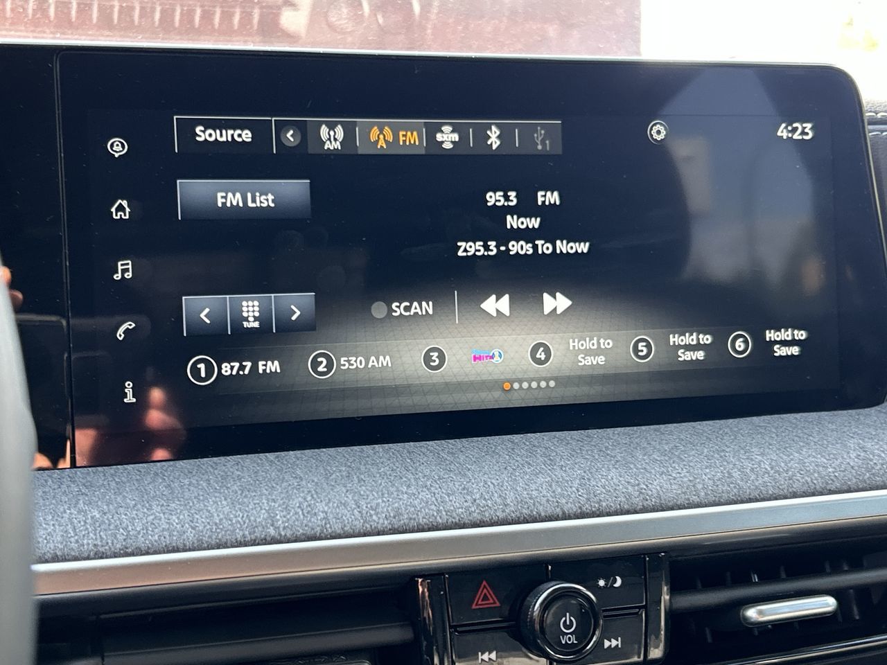 2025 Nissan Kicks in North Vancouver, British Columbia