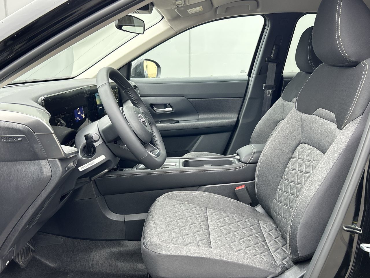 2025 Nissan Kicks in North Vancouver, British Columbia