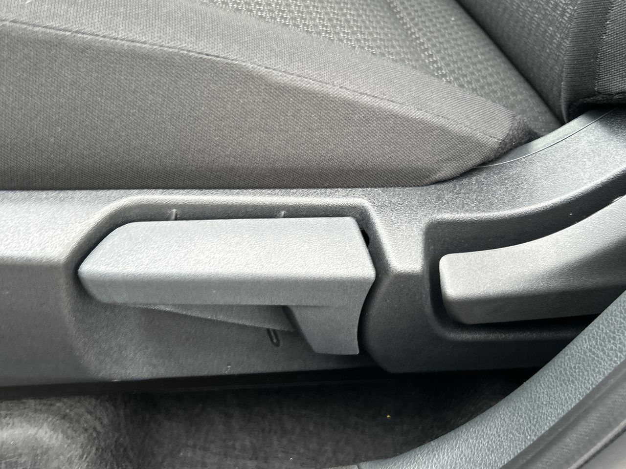 2025 Nissan Kicks in North Vancouver, British Columbia