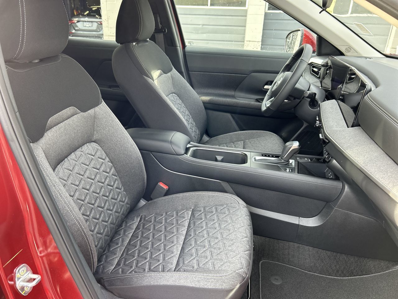 2025 Nissan Kicks in North Vancouver, British Columbia