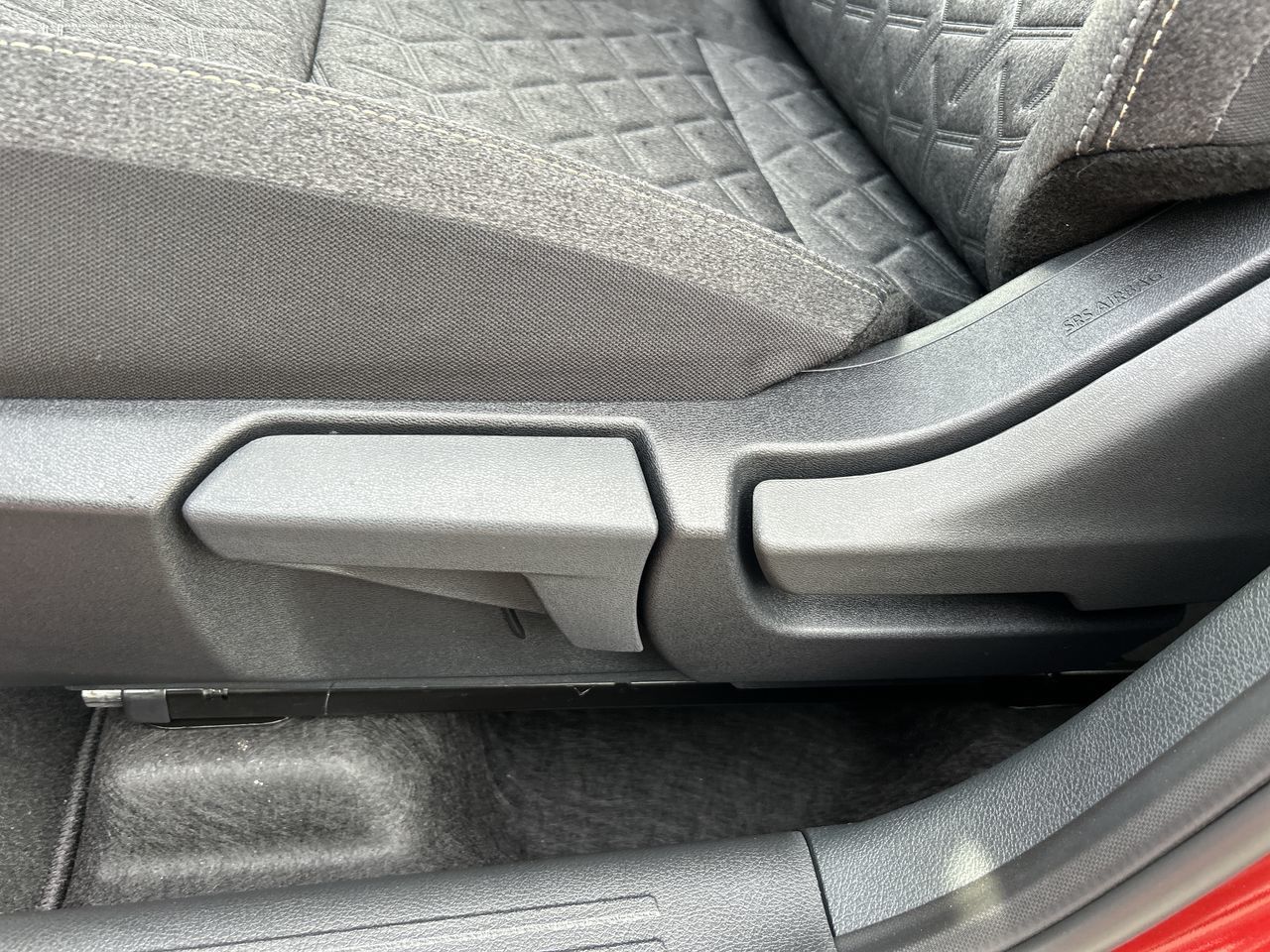 2025 Nissan Kicks in North Vancouver, British Columbia