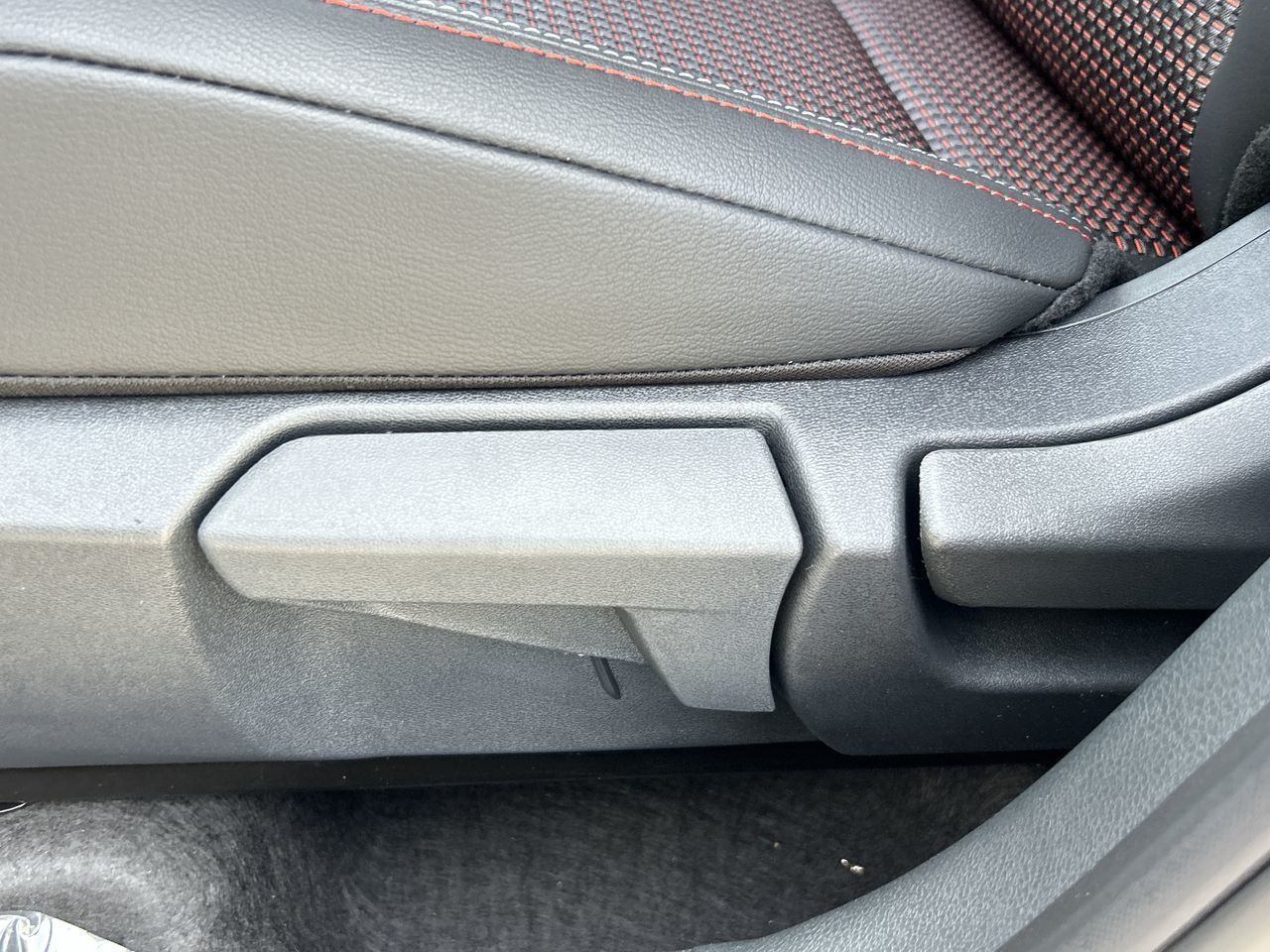 2025 Nissan Kicks in North Vancouver, British Columbia