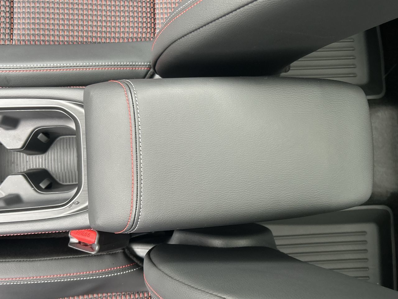 2025 Nissan Kicks in North Vancouver, British Columbia