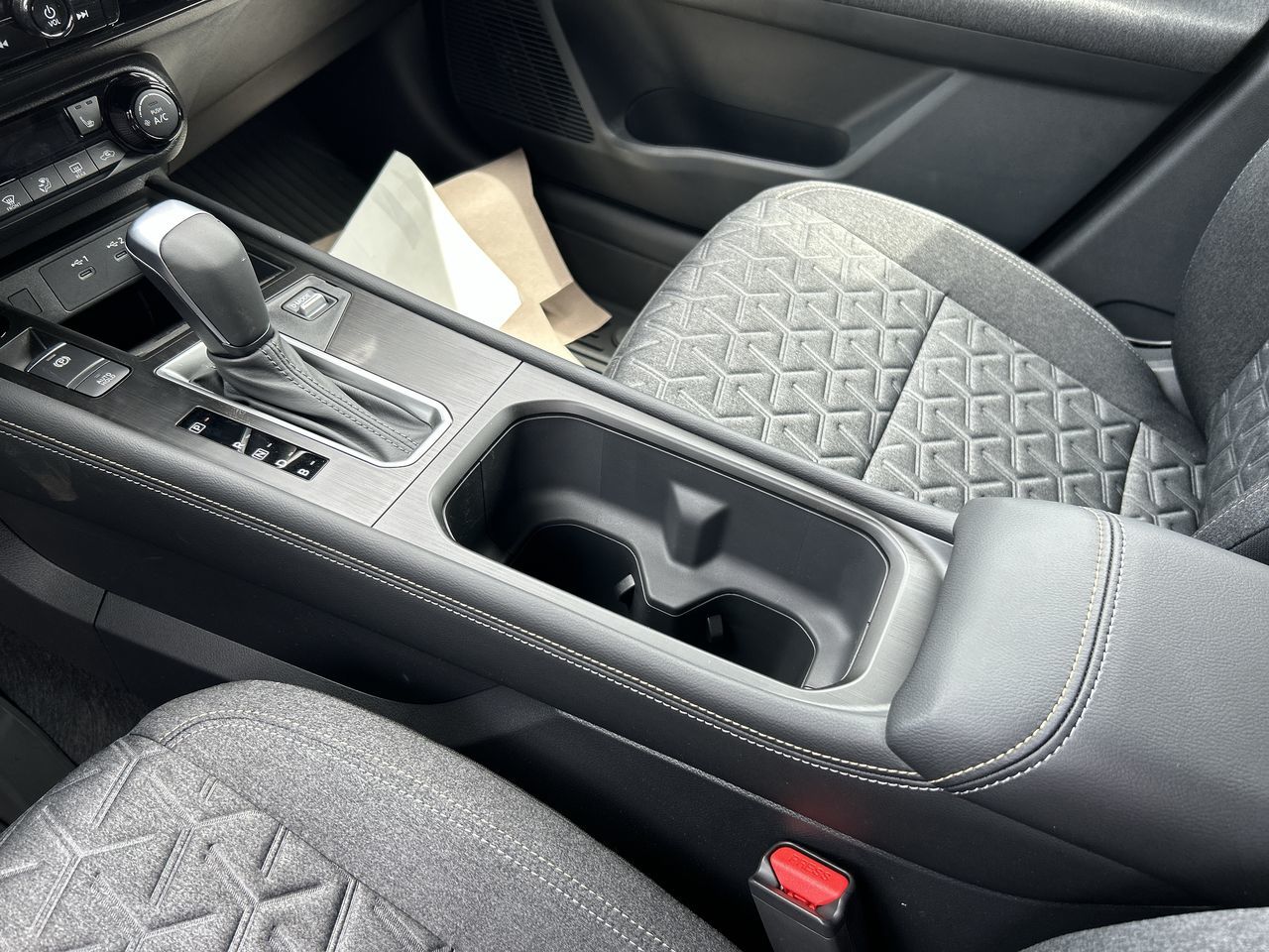 2025 Nissan Kicks in North Vancouver, British Columbia