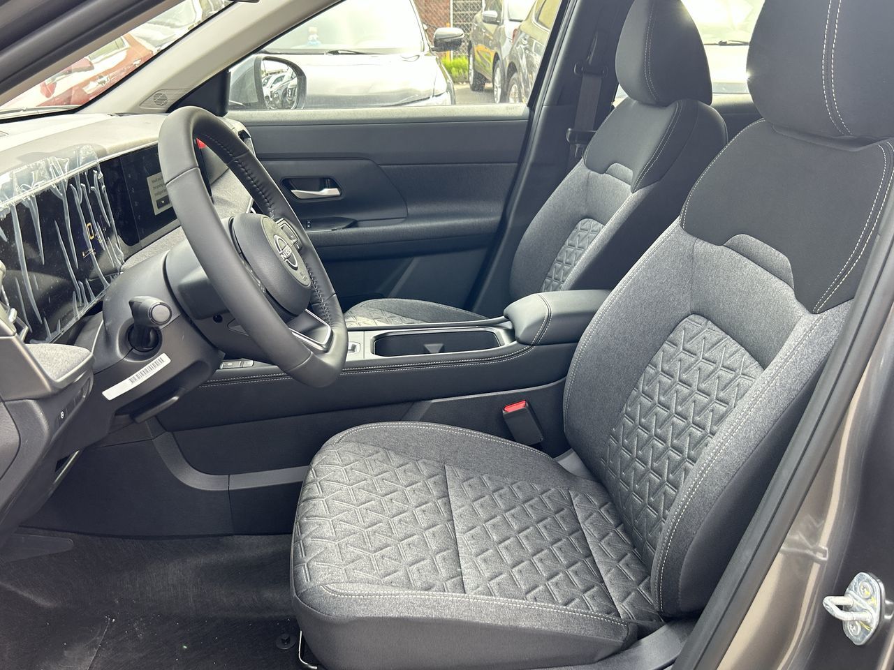 2025 Nissan Kicks in North Vancouver, British Columbia