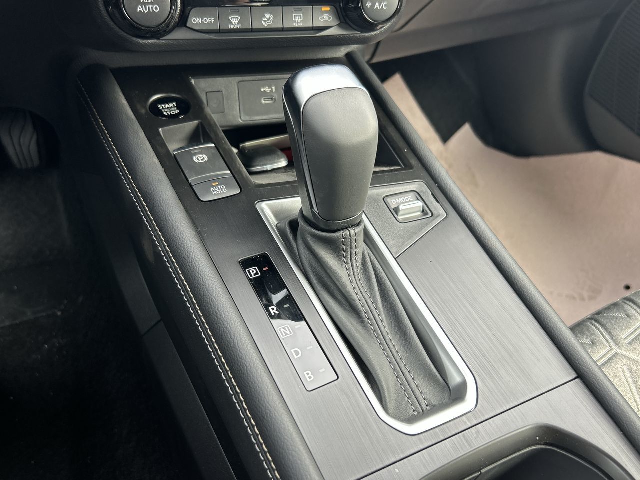 2025 Nissan Kicks in North Vancouver, British Columbia