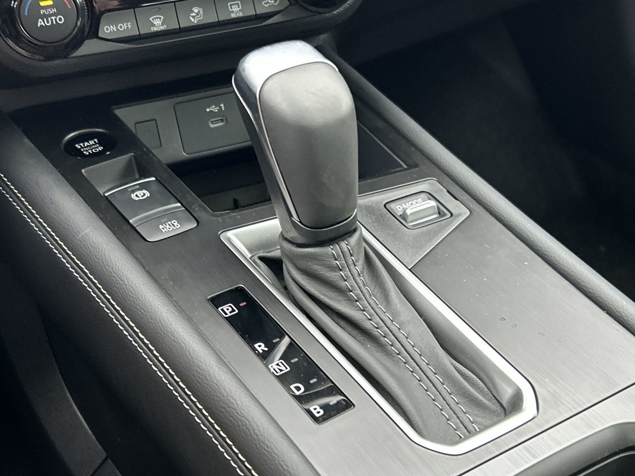 2025 Nissan Kicks in North Vancouver, British Columbia