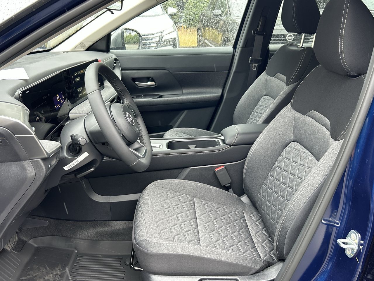 2025 Nissan Kicks in North Vancouver, British Columbia