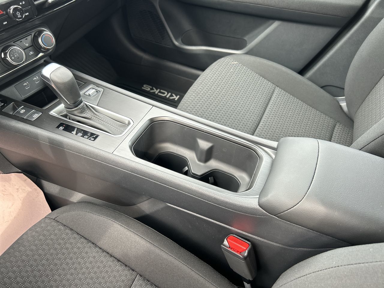 2025 Nissan Kicks in North Vancouver, British Columbia