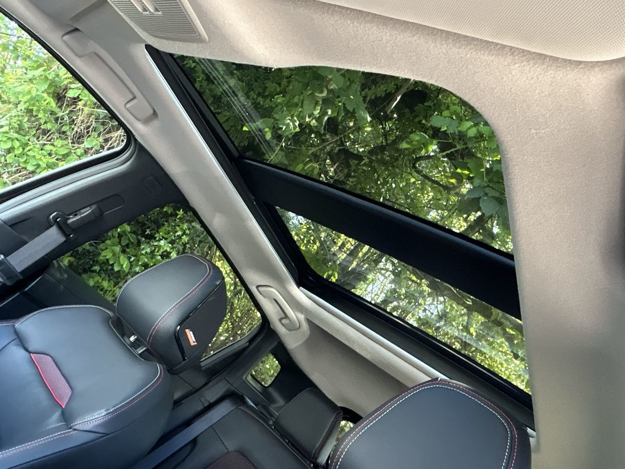 2025 Nissan Kicks