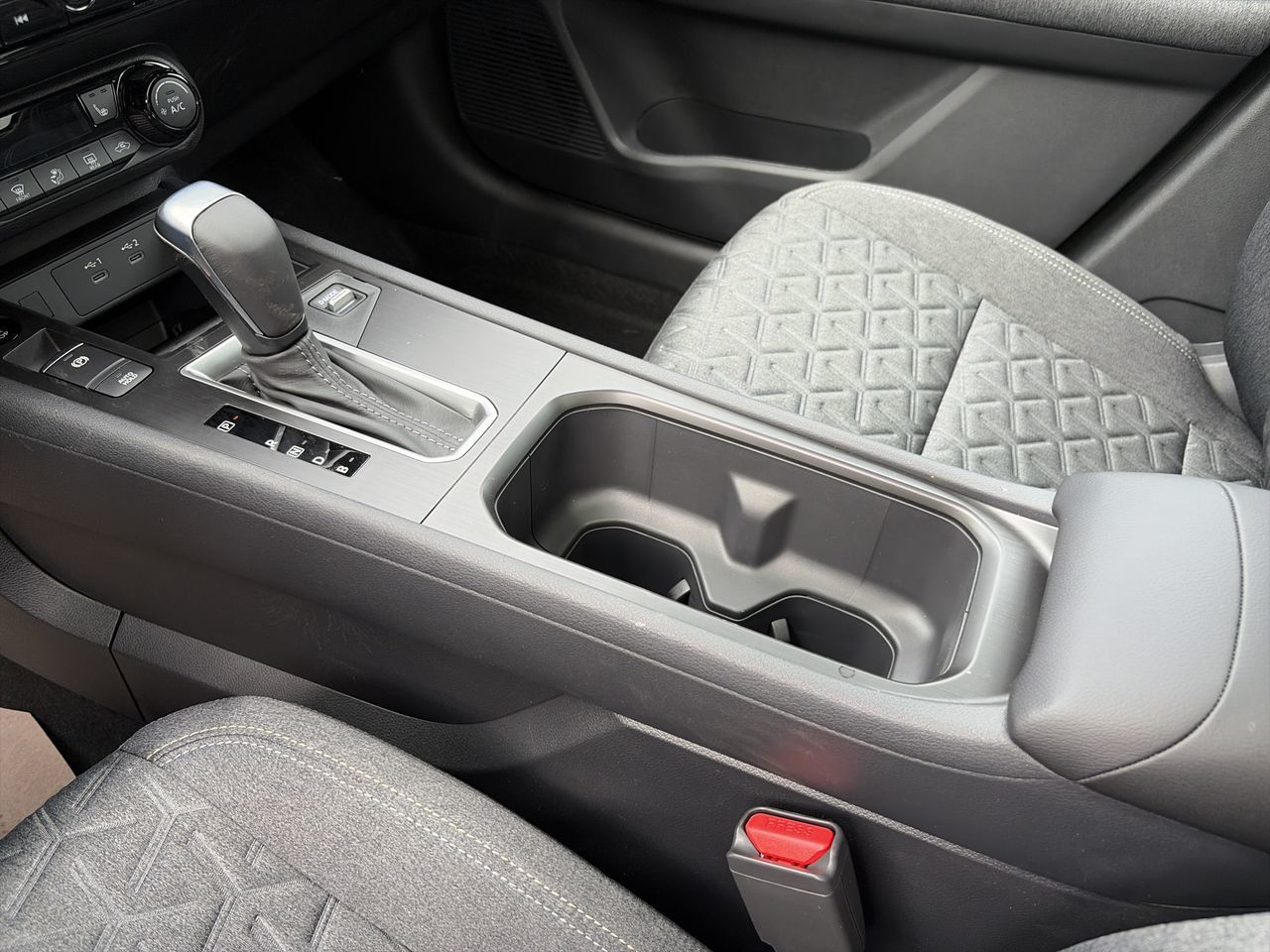 2026 Nissan Kicks in North Vancouver, British Columbia