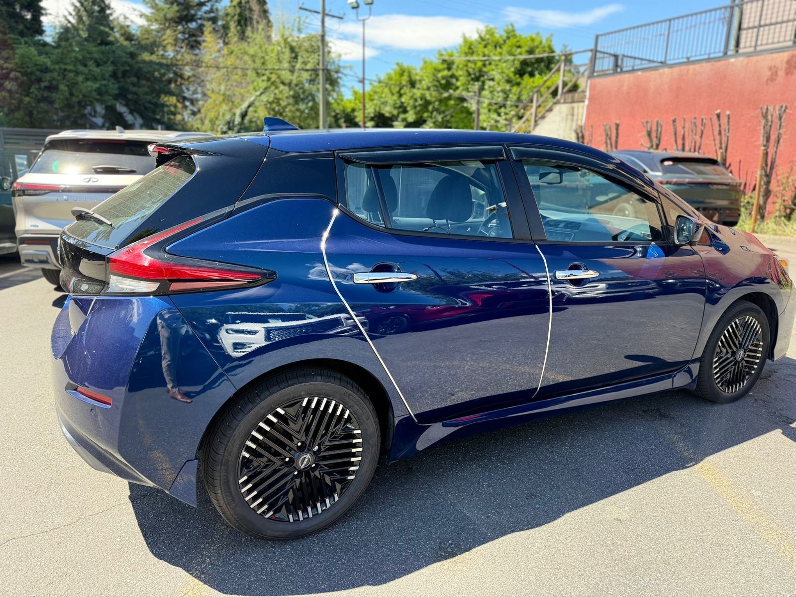 2023 Nissan LEAF