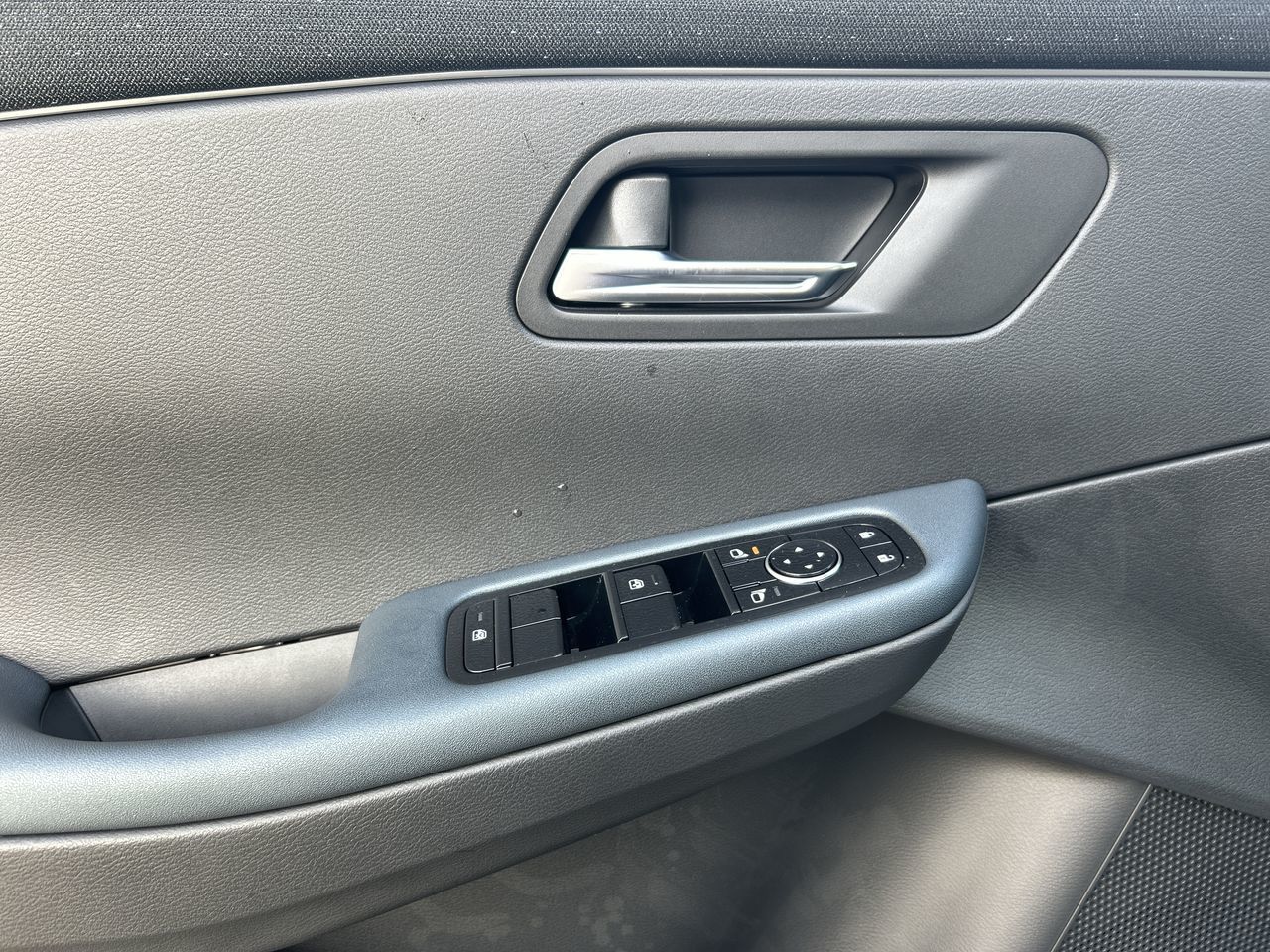 2026 Nissan LEAF in North Vancouver, British Columbia