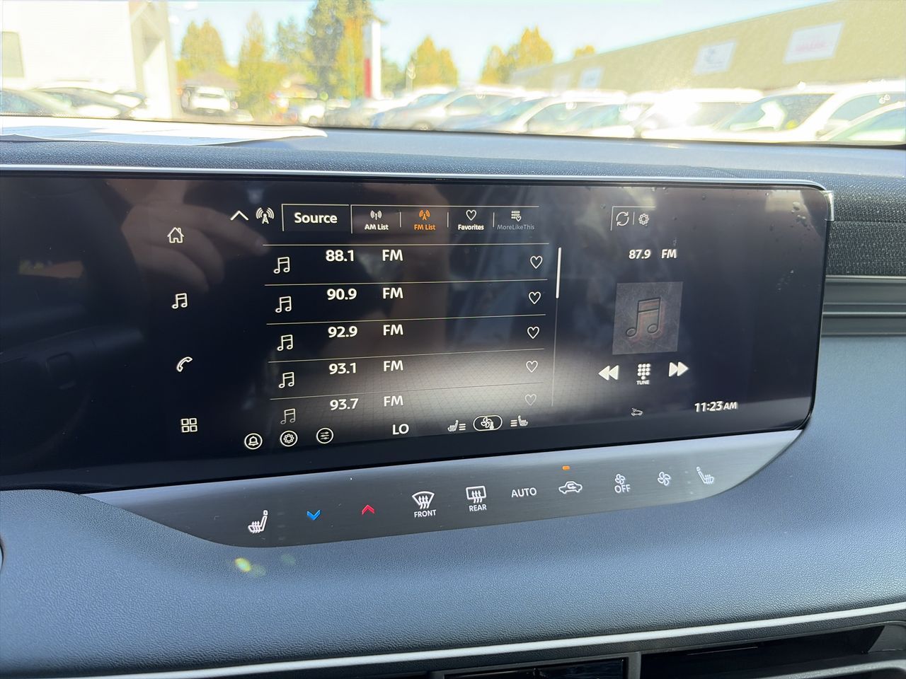 2027 Nissan LEAF