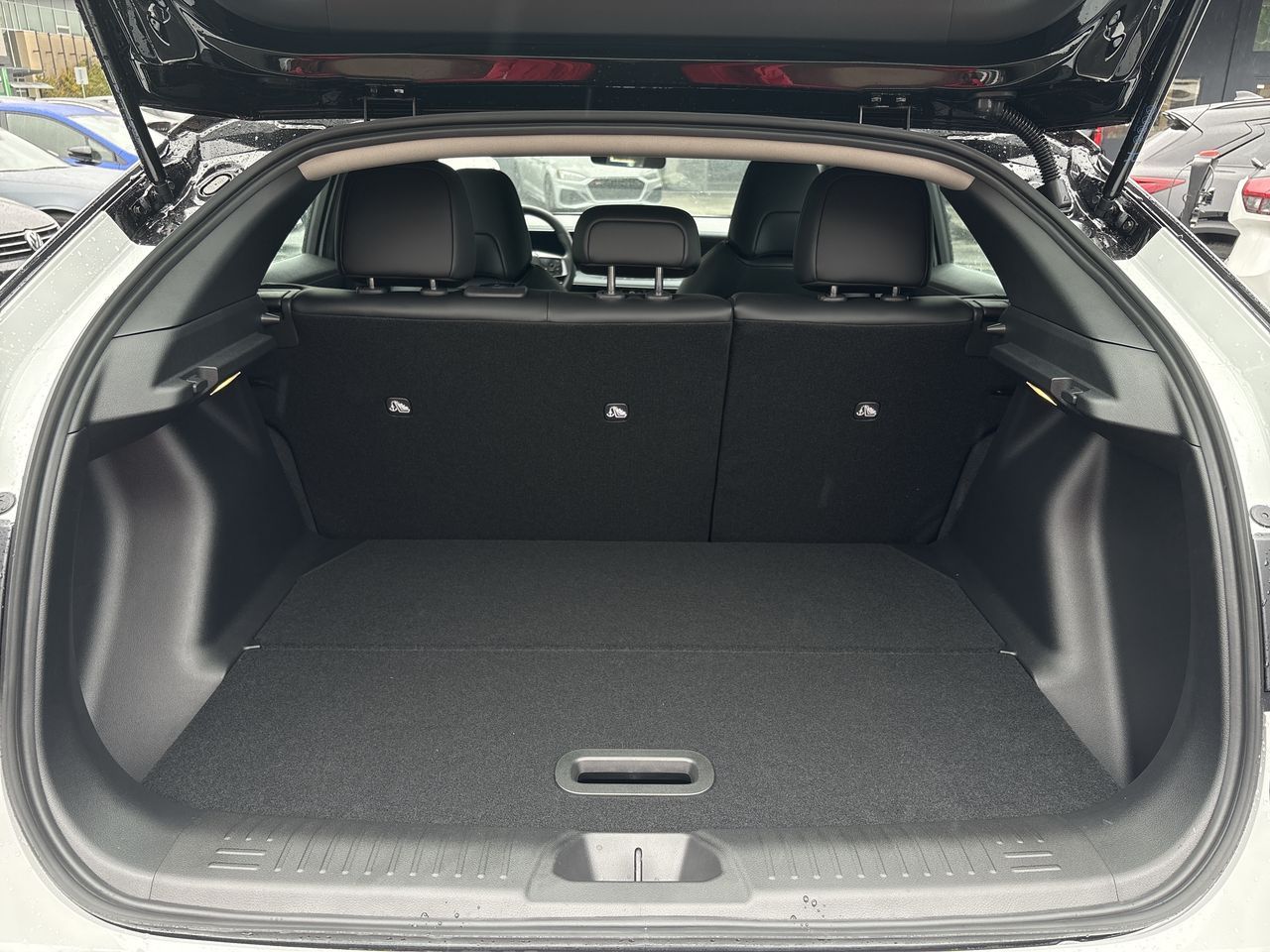 2027 Nissan LEAF