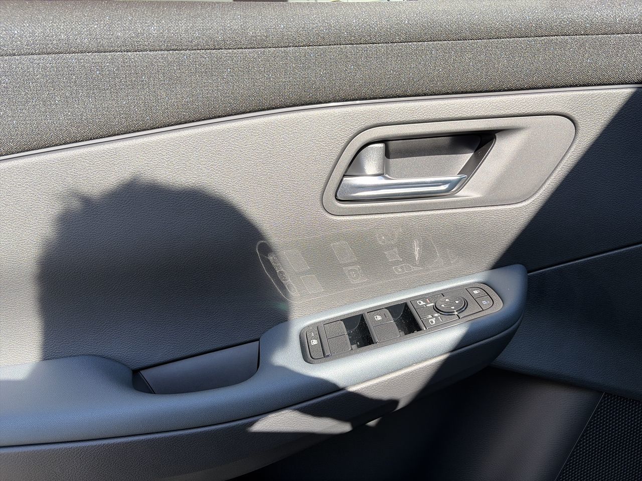 2027 Nissan LEAF