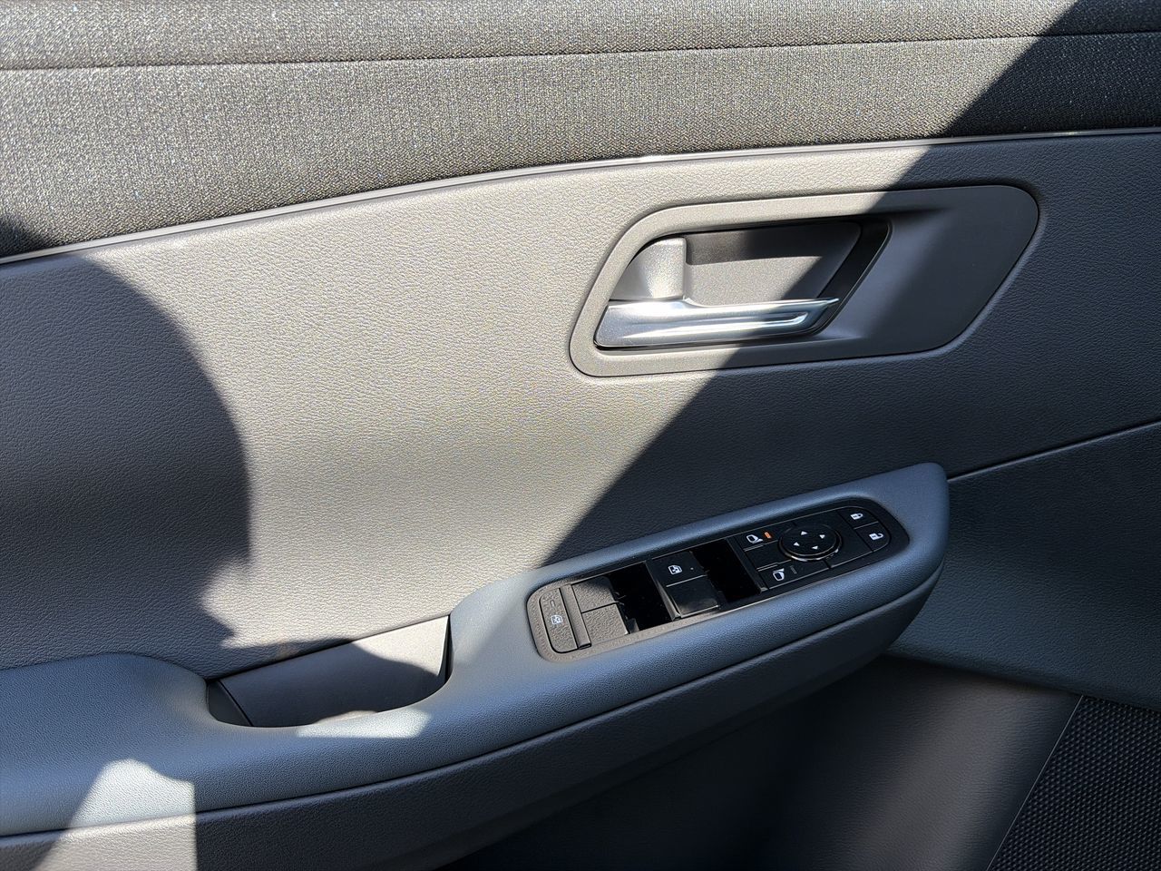2027 Nissan LEAF