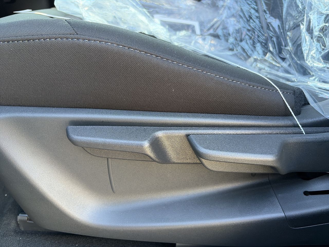 2027 Nissan LEAF