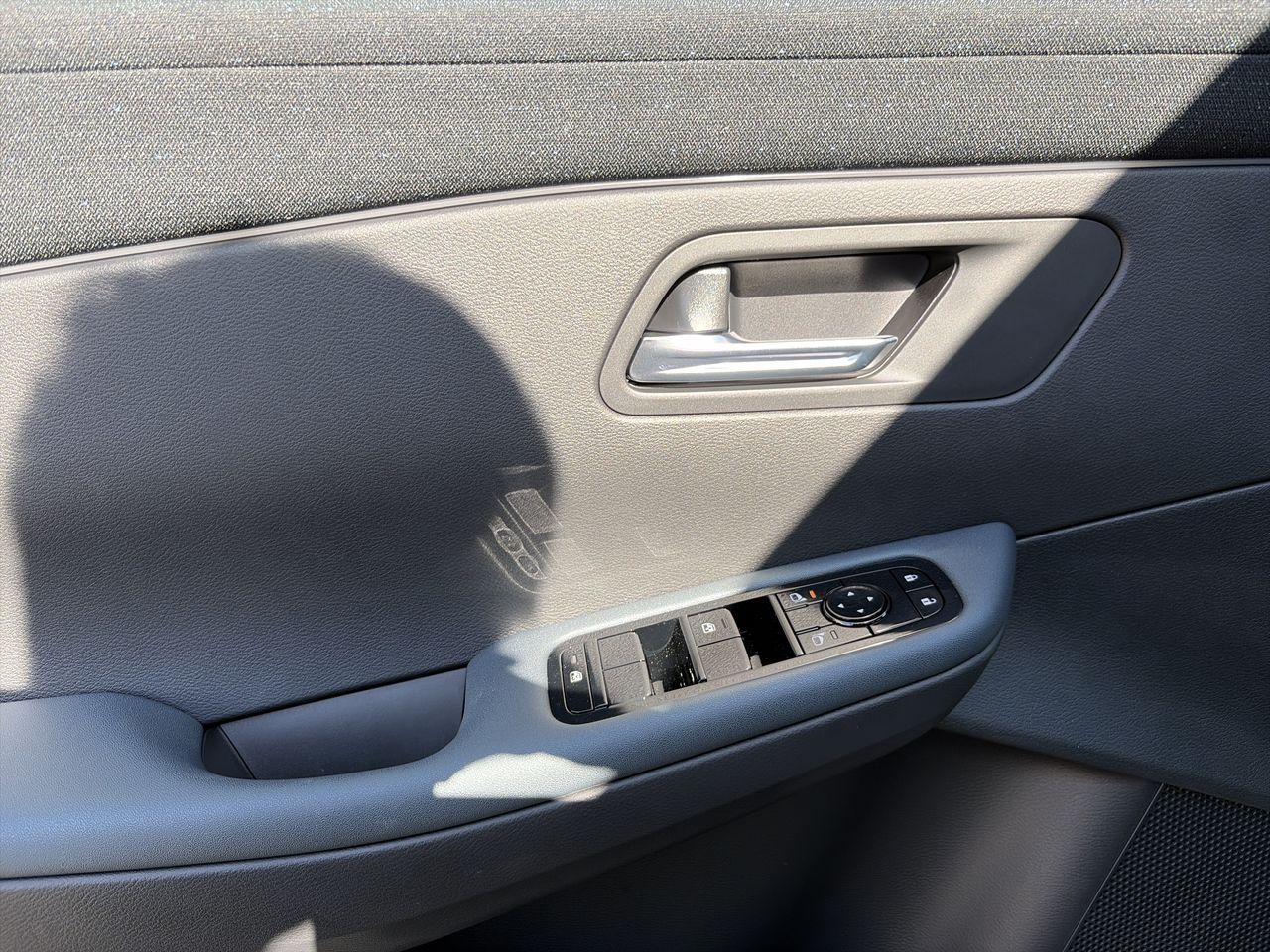 2027 Nissan LEAF