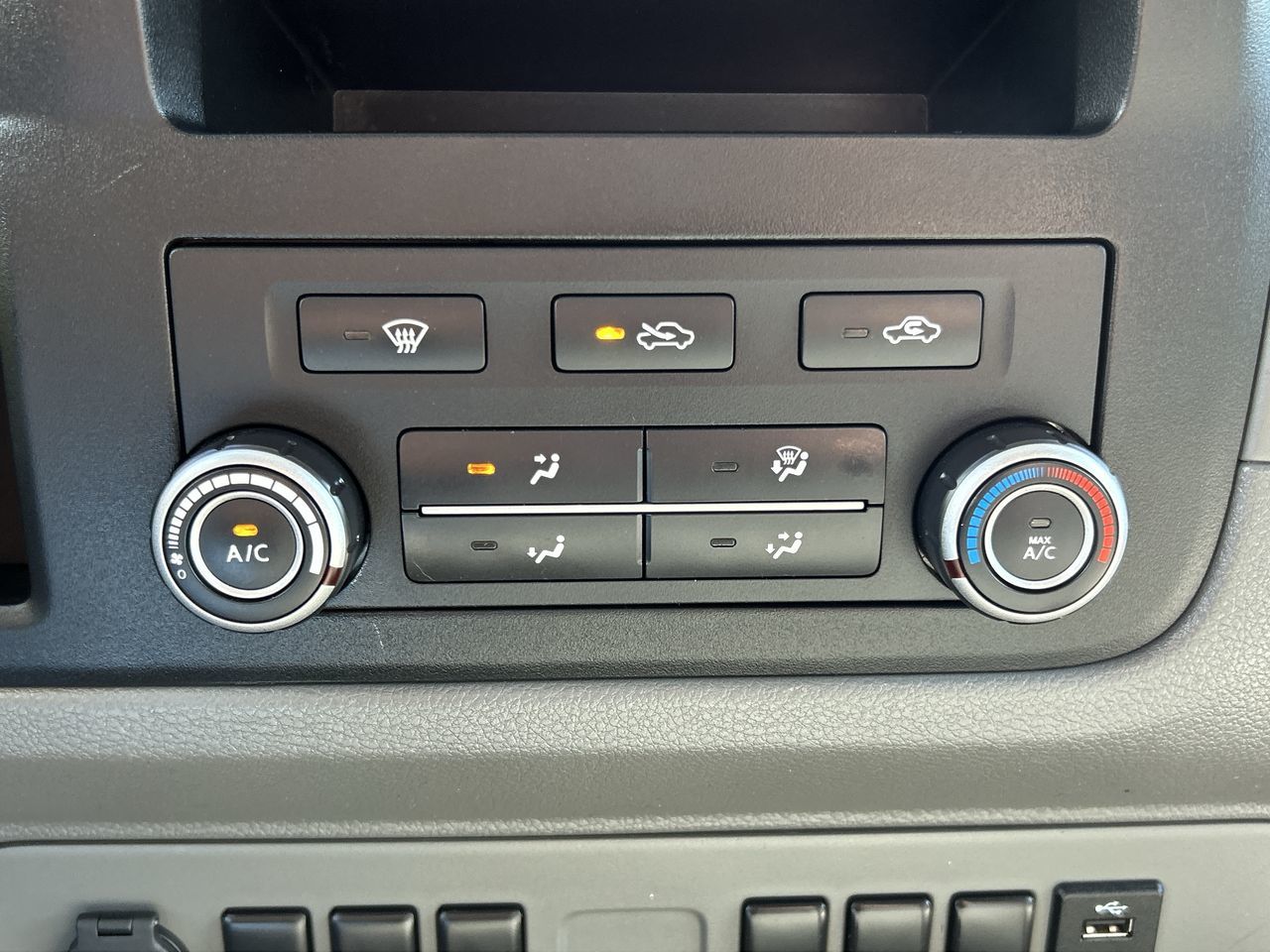 2018 Nissan NV 2500 Cargo
