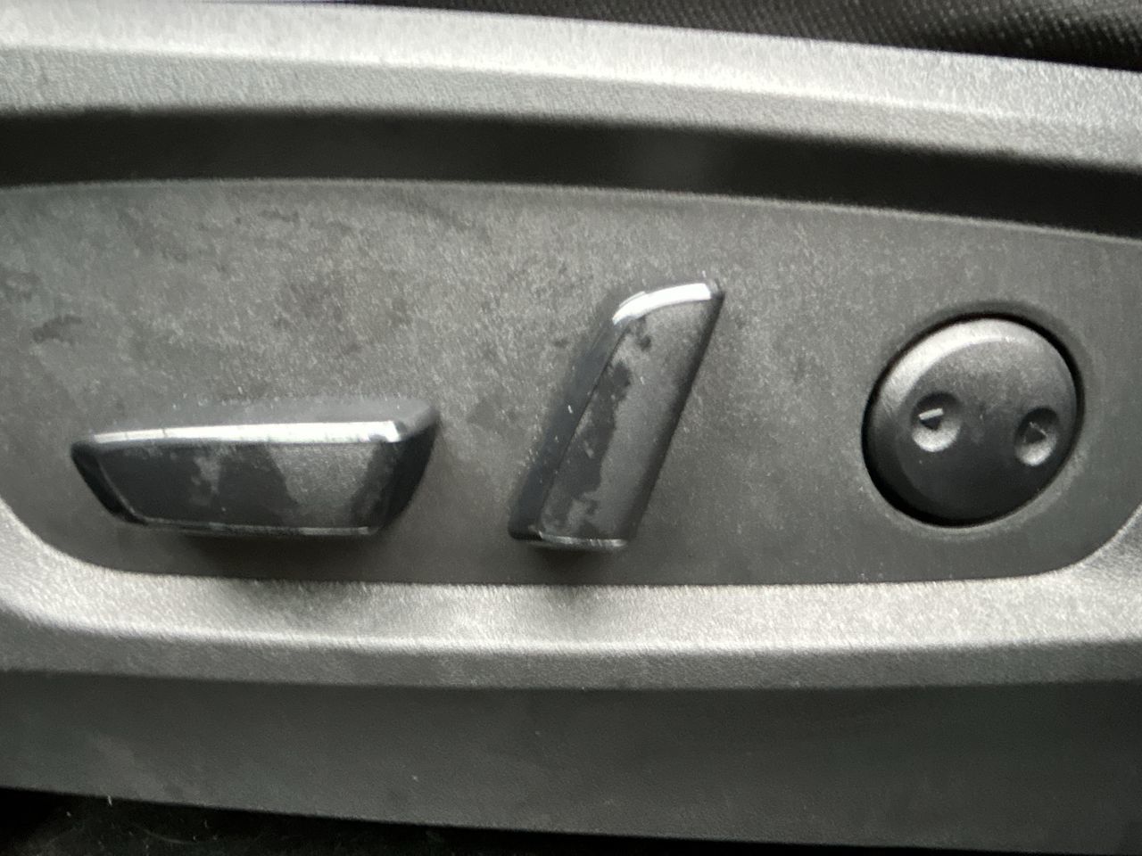 2022 Nissan Pathfinder in North Vancouver, British Columbia