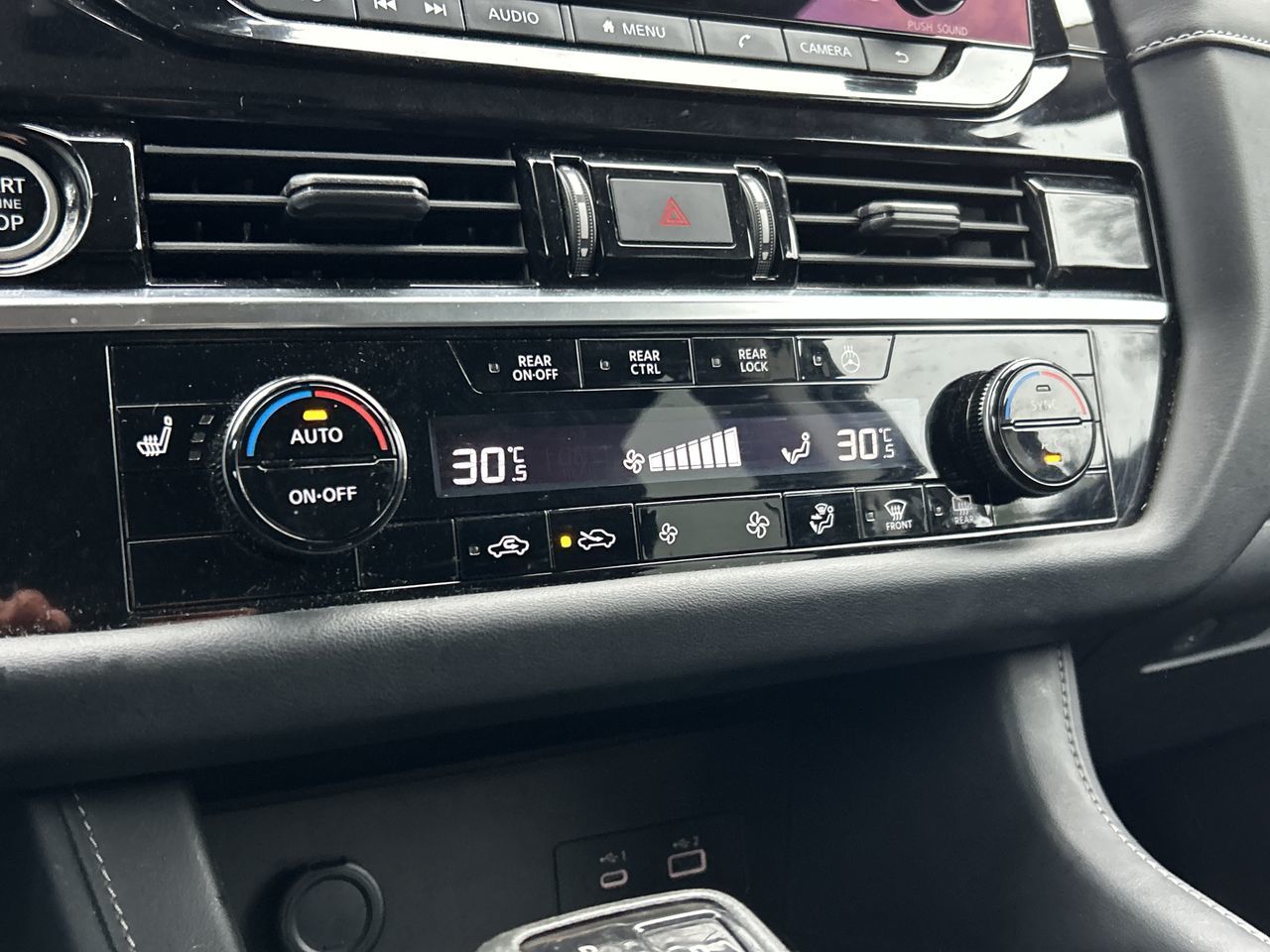 2022 Nissan Pathfinder in North Vancouver, British Columbia