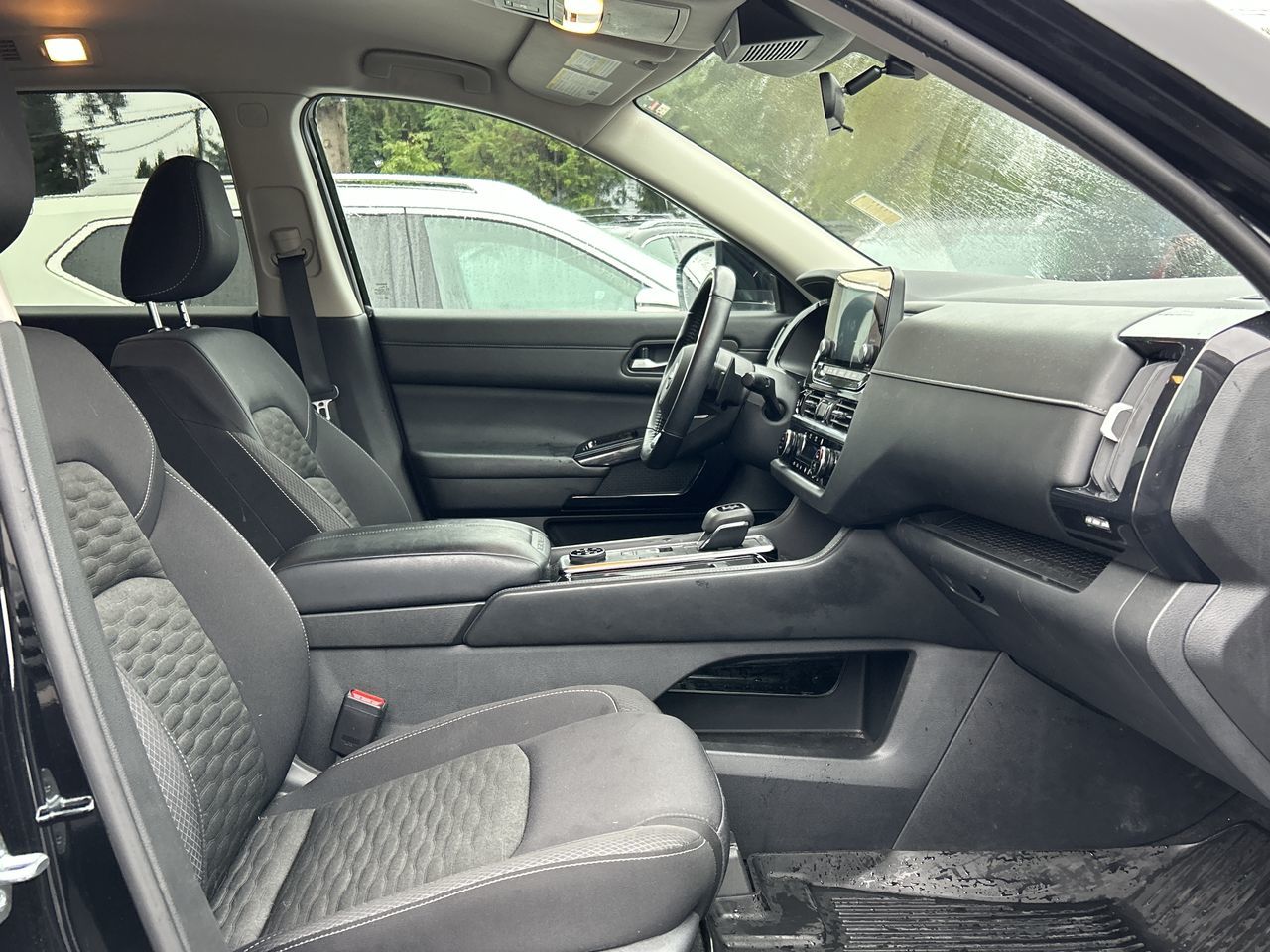 2022 Nissan Pathfinder in North Vancouver, British Columbia