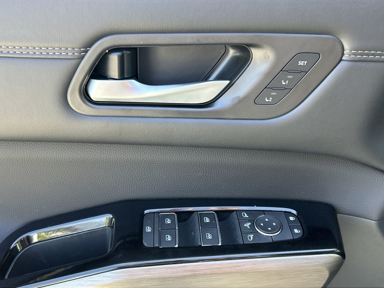 2025 Nissan Pathfinder in North Vancouver, British Columbia