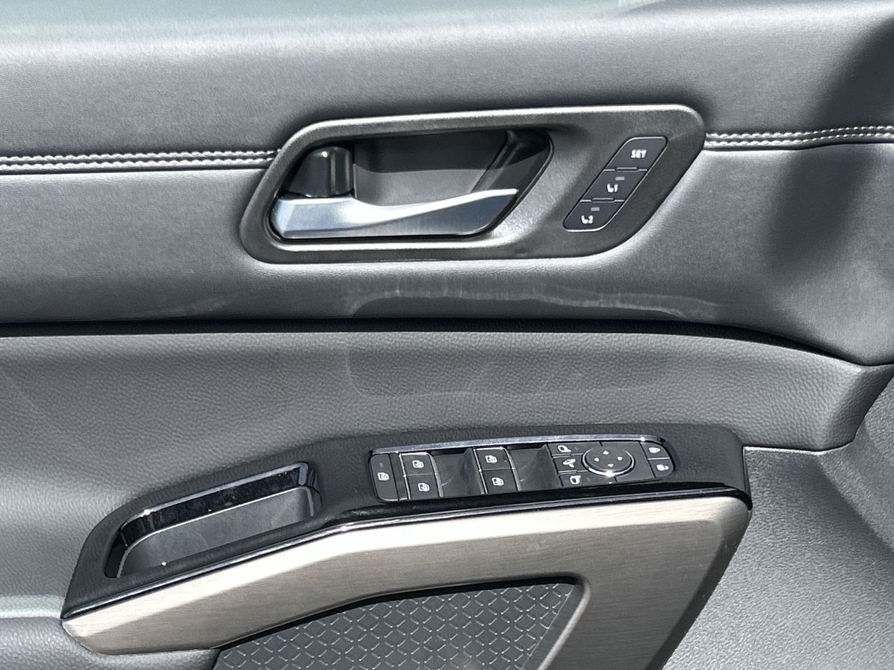 2025 Nissan Pathfinder in North Vancouver, British Columbia