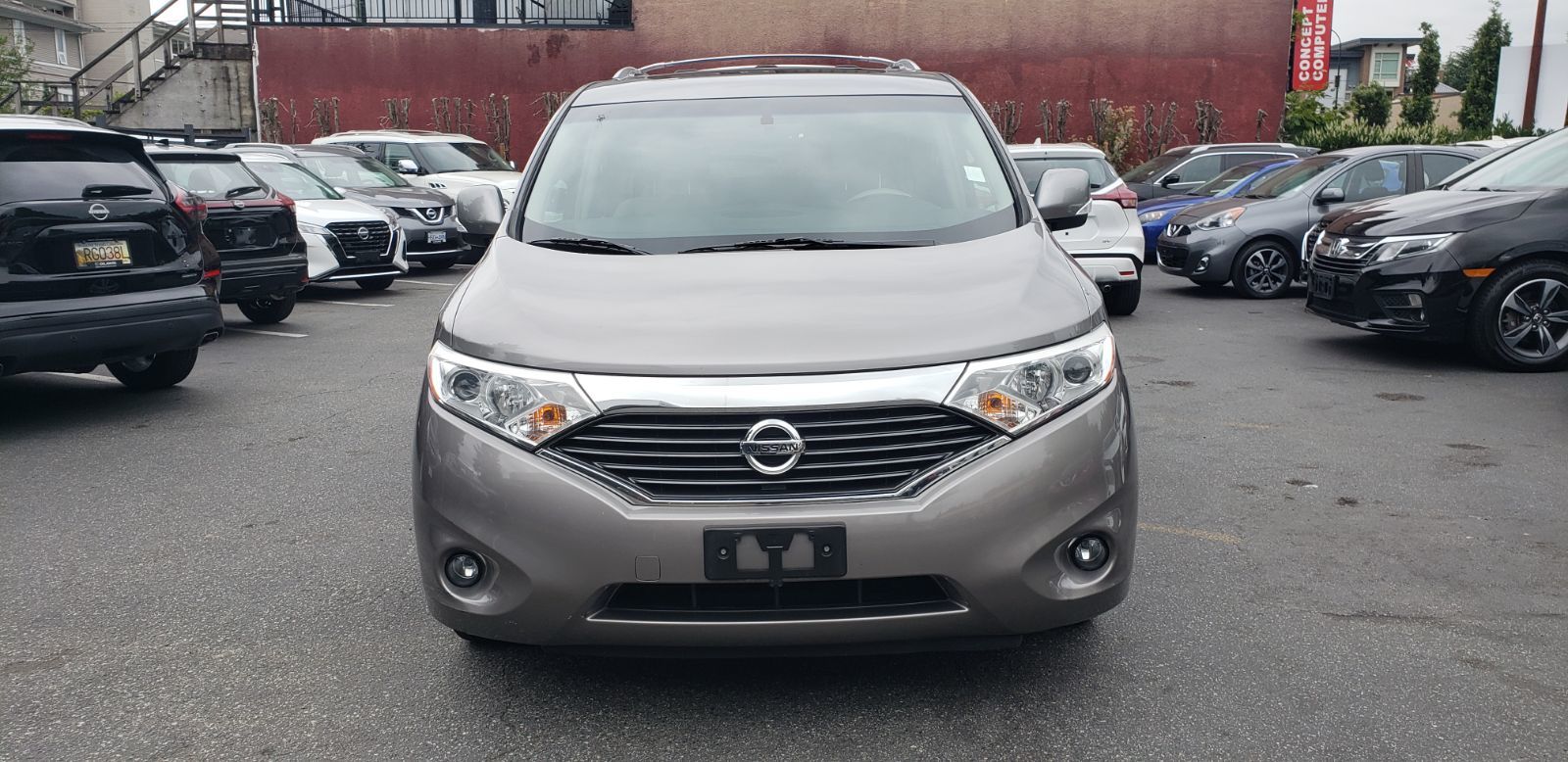 Nissan Quest  2011 à Vancouver nord, Colombie-Britannique
