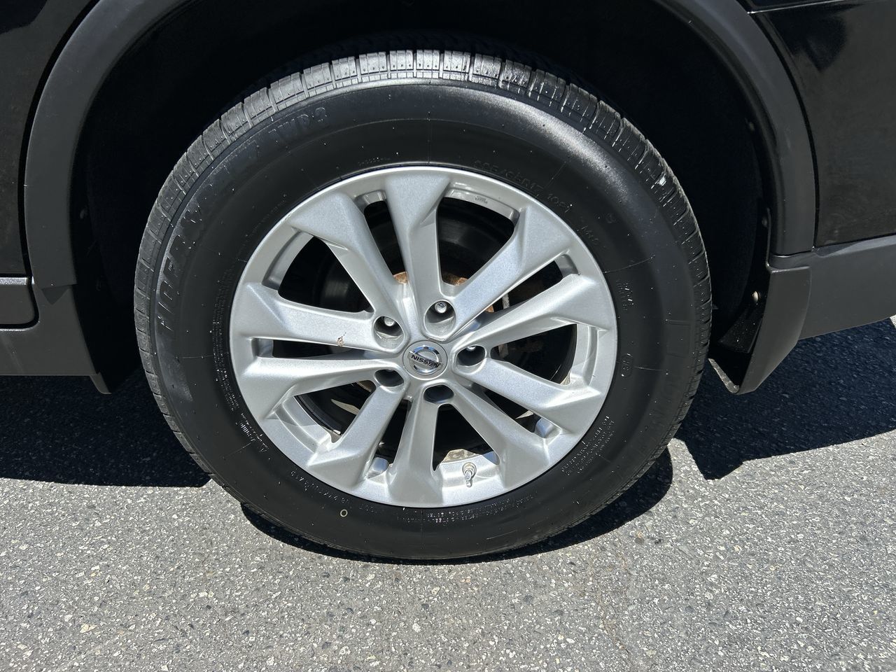 2014 Nissan Rogue in North Vancouver, British Columbia