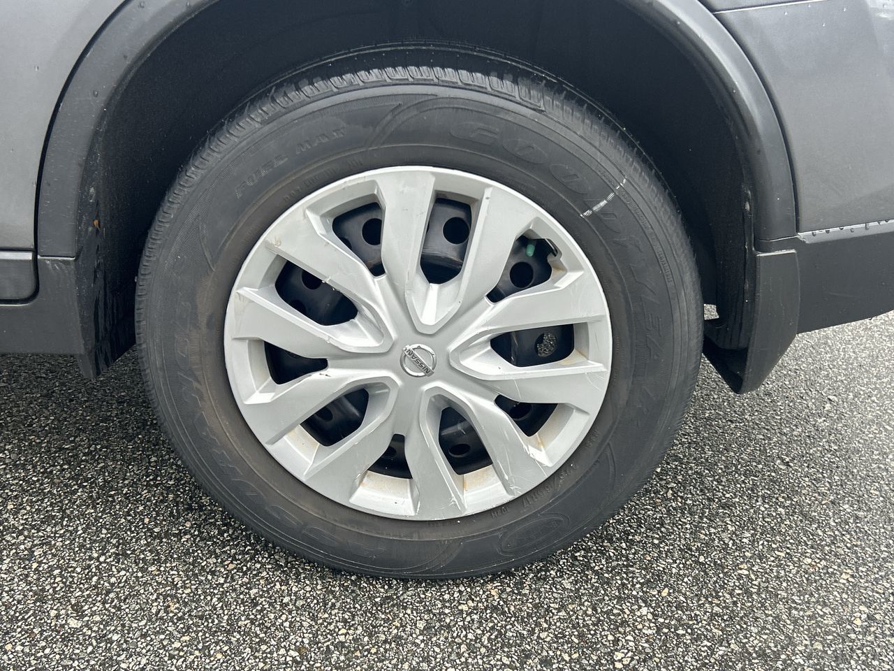 2016 Nissan Rogue in North Vancouver, British Columbia