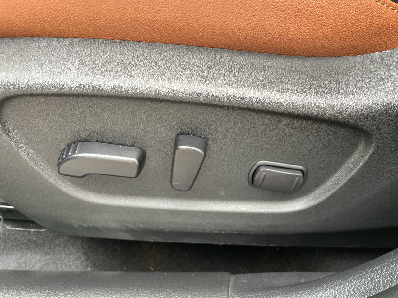 2018 Nissan Rogue in North Vancouver, British Columbia