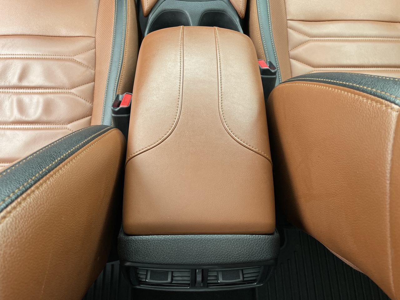 2018 Nissan Rogue in North Vancouver, British Columbia