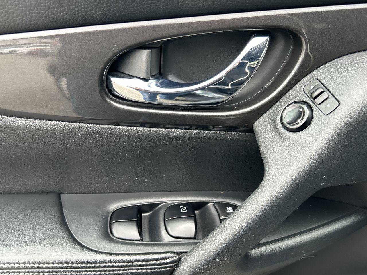 2020 Nissan Rogue in North Vancouver, British Columbia