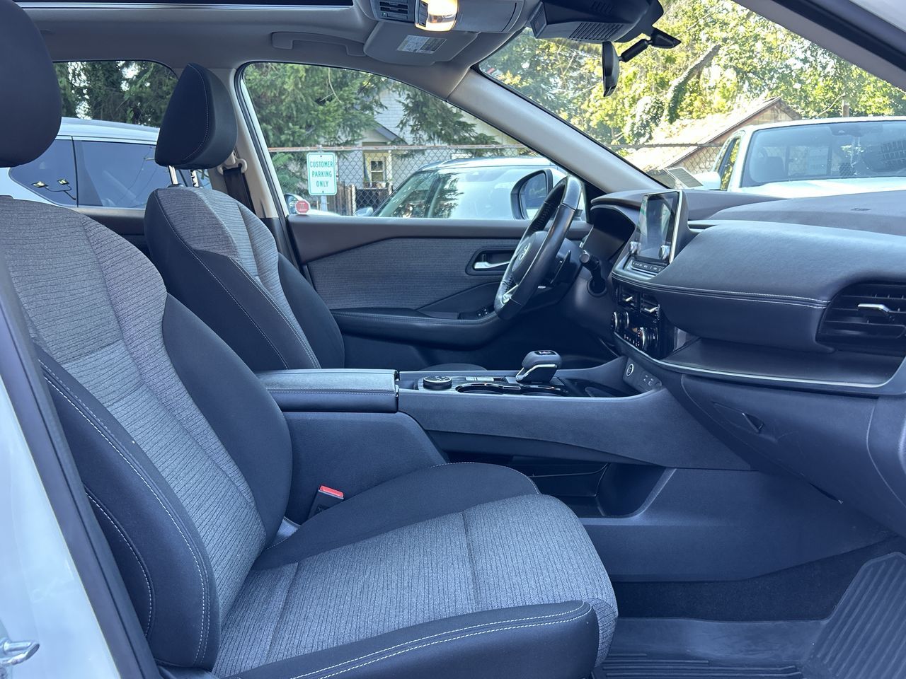 2021 Nissan Rogue in North Vancouver, British Columbia