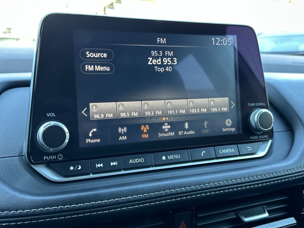 2021 Nissan Rogue in North Vancouver, British Columbia