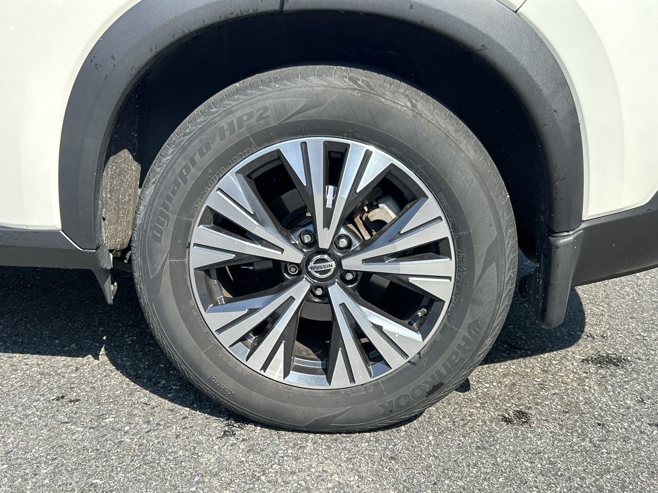 2021 Nissan Rogue in North Vancouver, British Columbia