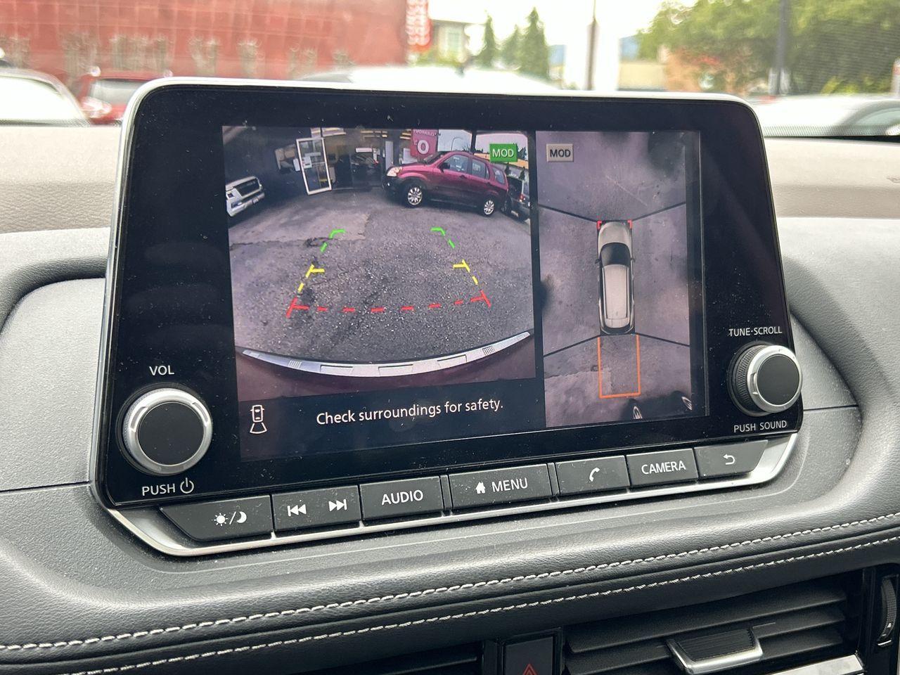 2022 Nissan Rogue in North Vancouver, British Columbia