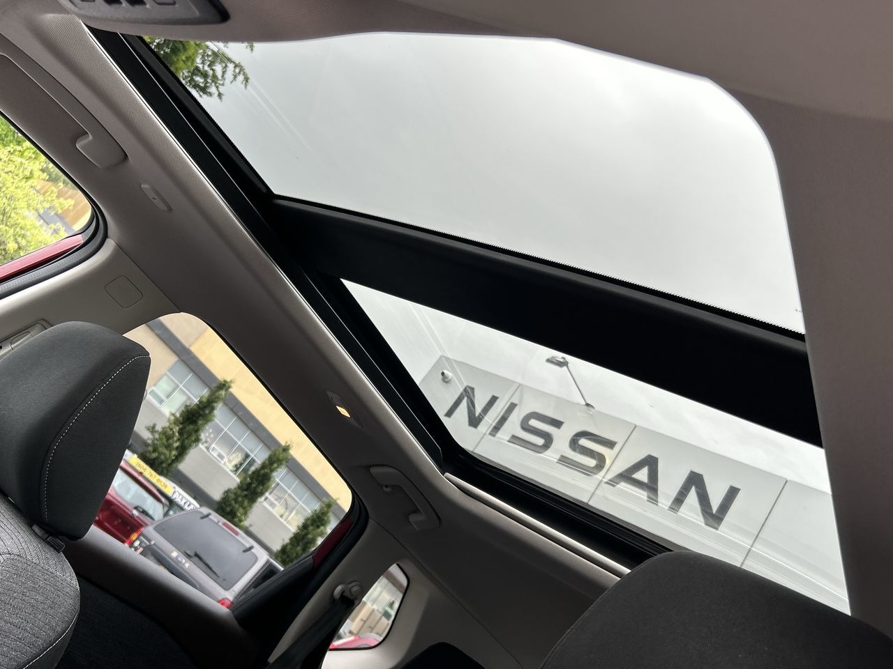 2022 Nissan Rogue in North Vancouver, British Columbia