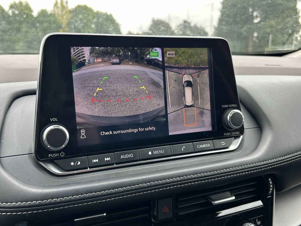 2022 Nissan Rogue in North Vancouver, British Columbia