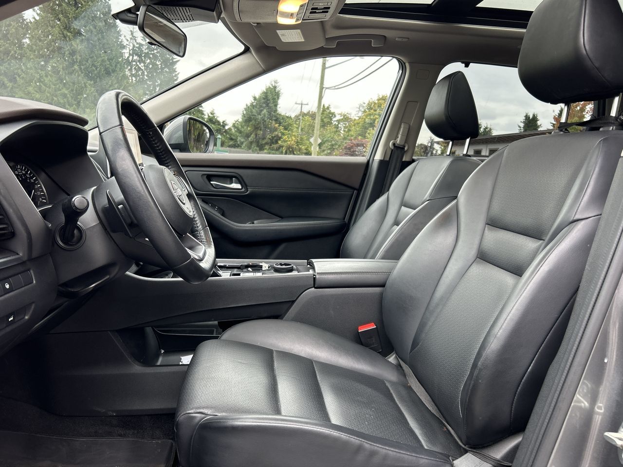 2022 Nissan Rogue in North Vancouver, British Columbia