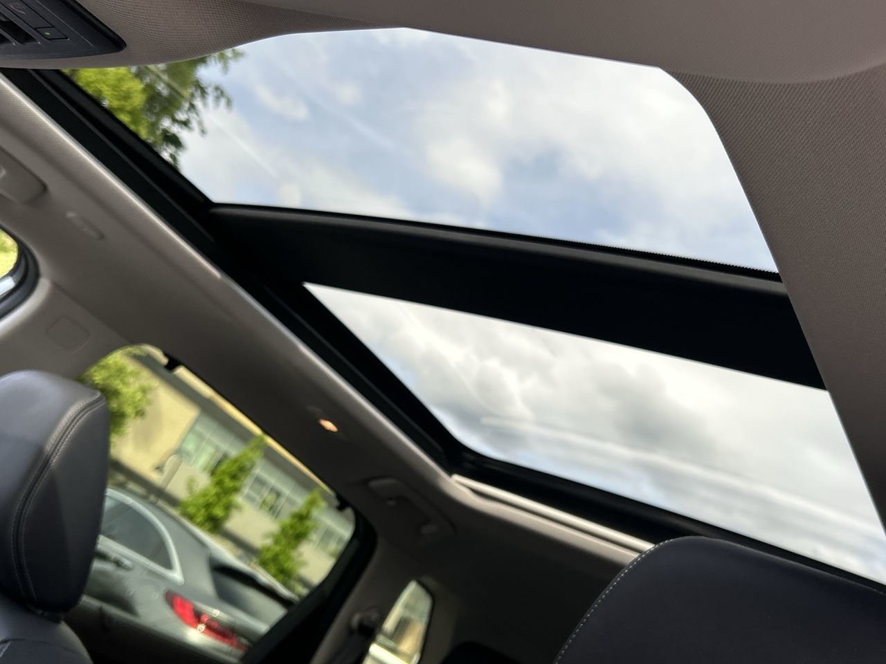 2023 Nissan Rogue in North Vancouver, British Columbia