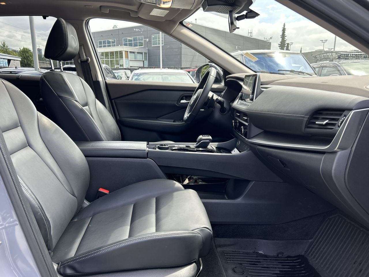 2023 Nissan Rogue in North Vancouver, British Columbia