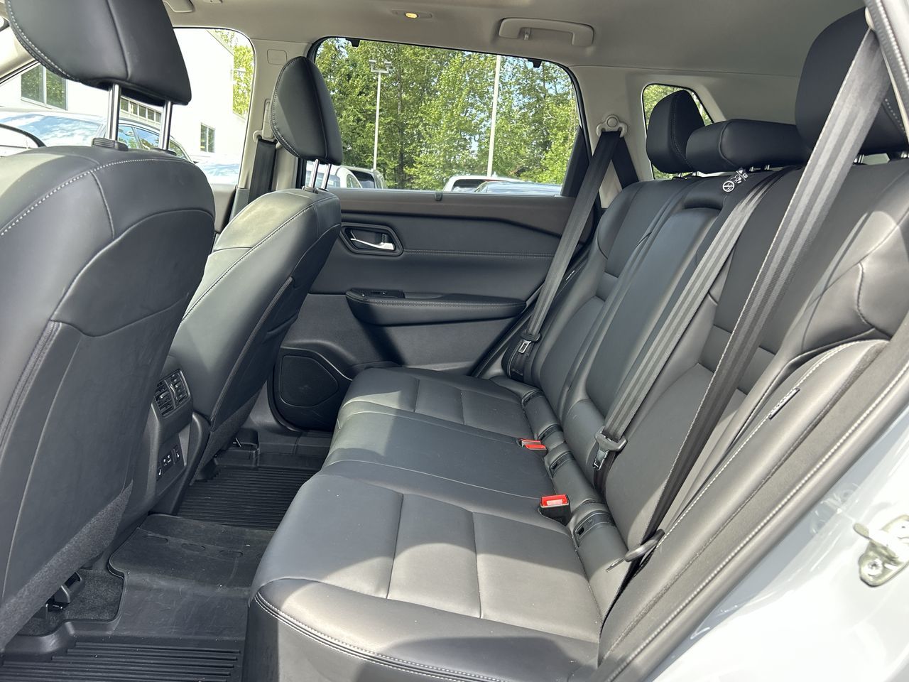 2023 Nissan Rogue in North Vancouver, British Columbia