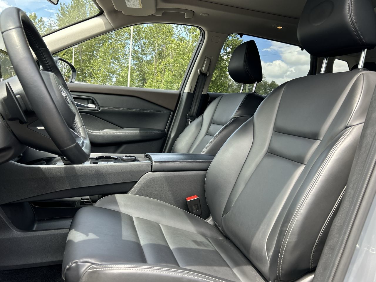 2023 Nissan Rogue in North Vancouver, British Columbia