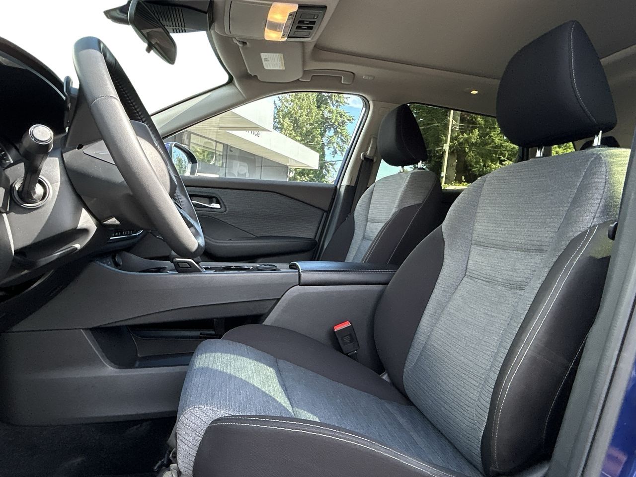 2023 Nissan Rogue in North Vancouver, British Columbia