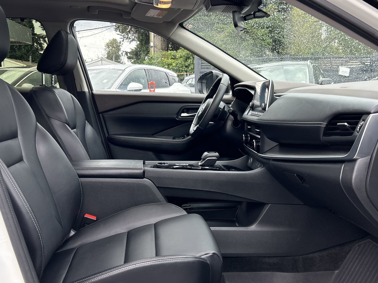 2023 Nissan Rogue in North Vancouver, British Columbia