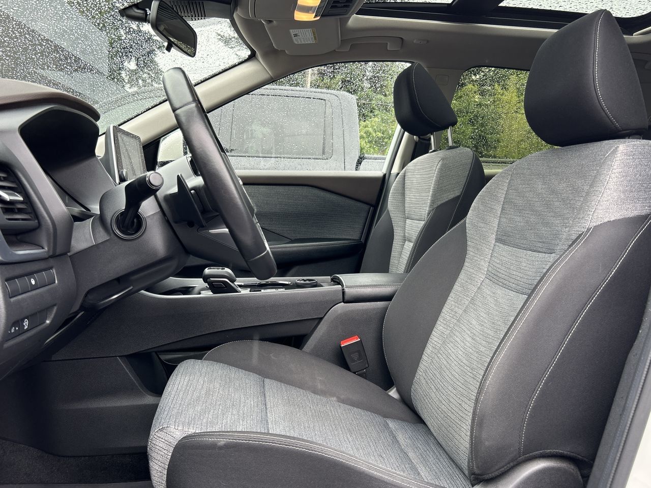 2023 Nissan Rogue in North Vancouver, British Columbia